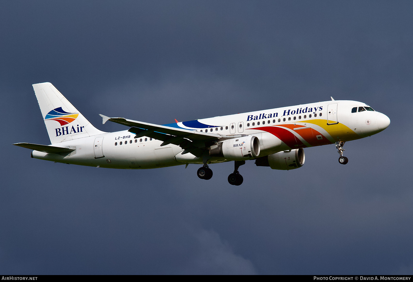 Aircraft Photo of LZ-BHB | Airbus A320-211 | Balkan Holidays Air - BH Air | AirHistory.net #667939