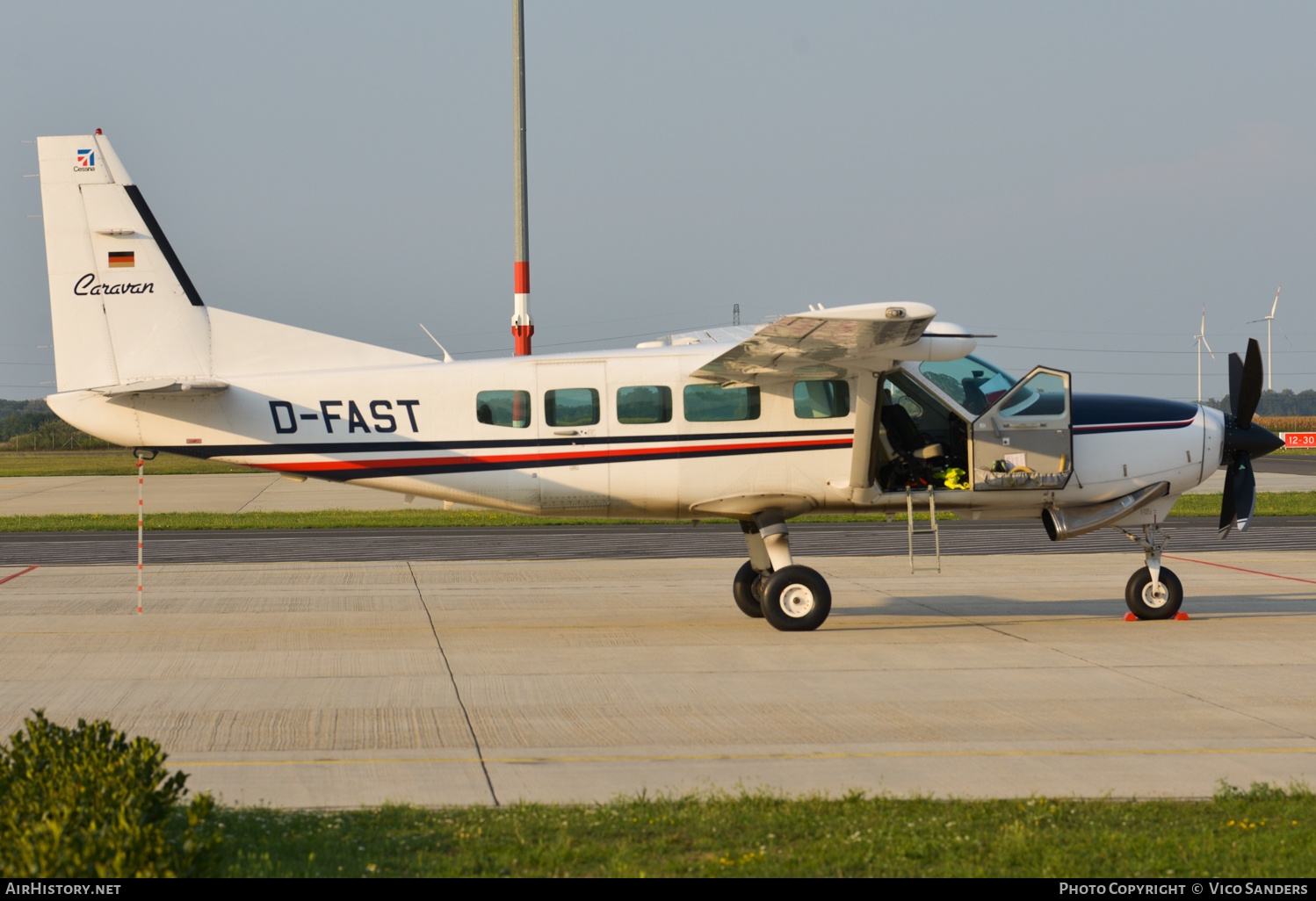 Aircraft Photo of D-FAST | Cessna 208 Caravan I | AirHistory.net #668047