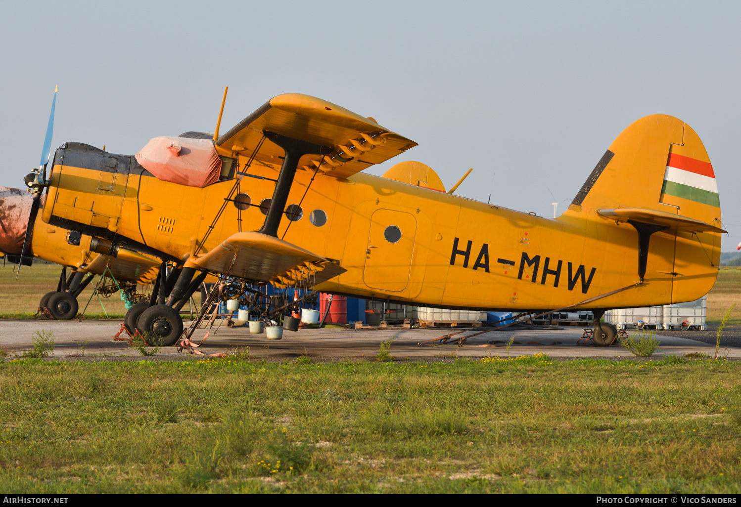 Aircraft Photo of HA-MHW | Antonov An-2R | AirHistory.net #668049