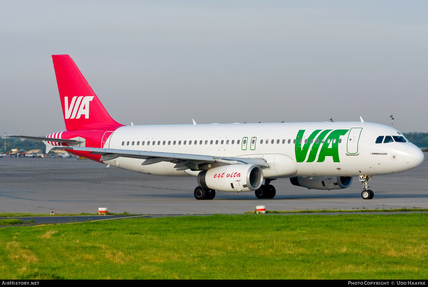 Aircraft Photo of LZ-MDM | Airbus A320-232 | VIA - Air VIA Bulgarian Airways | AirHistory.net #668061