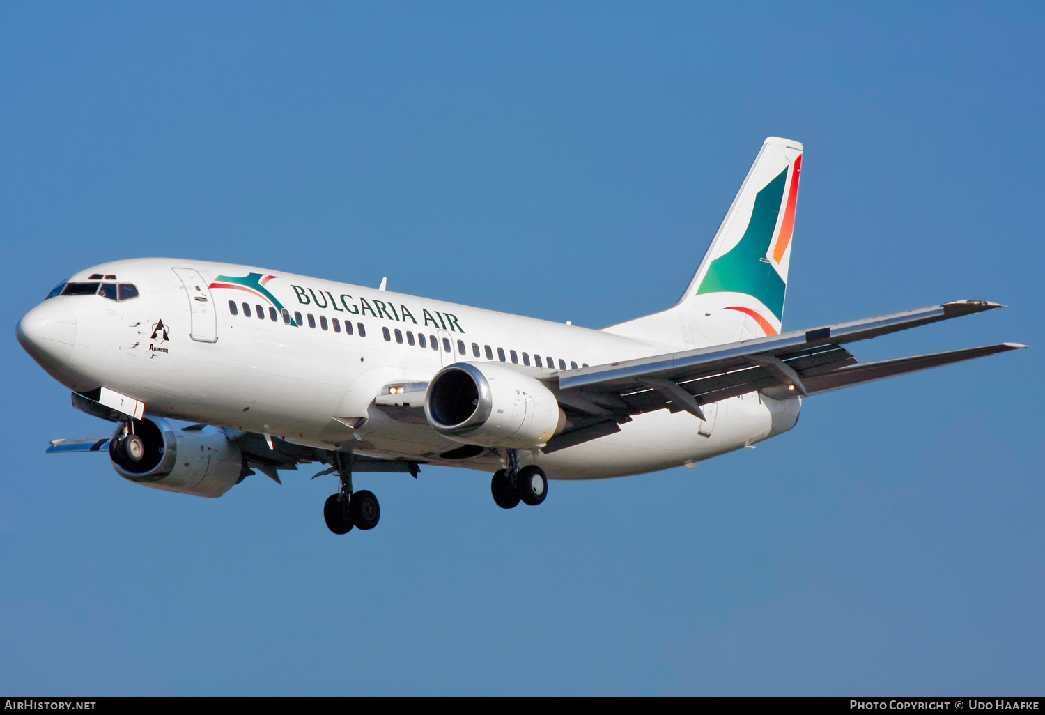 Aircraft Photo of LZ-BOT | Boeing 737-322 | Bulgaria Air | AirHistory.net #668062