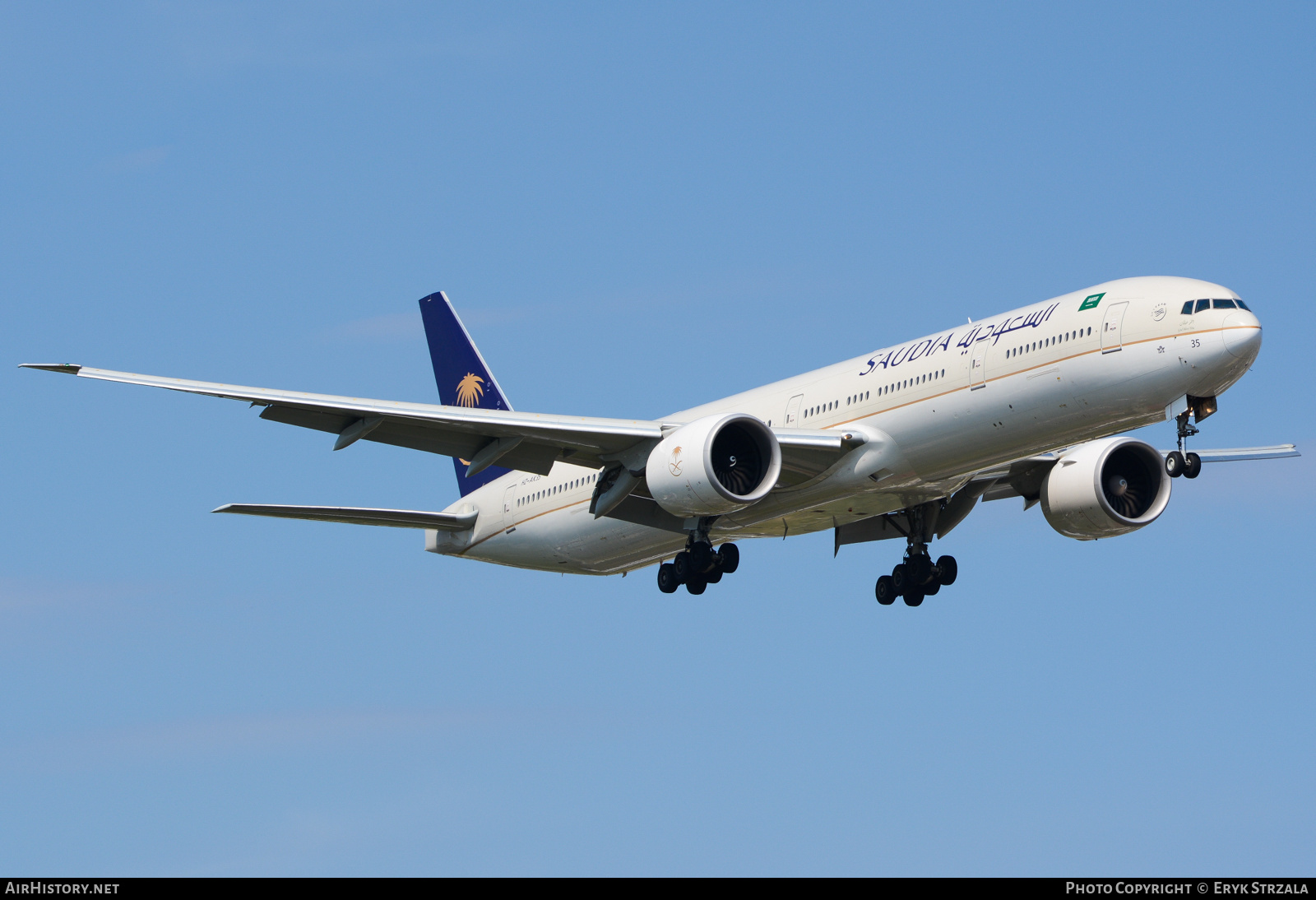 Aircraft Photo of HZ-AK35 | Boeing 777-300/ER | Saudia - Saudi Arabian Airlines | AirHistory.net #668090
