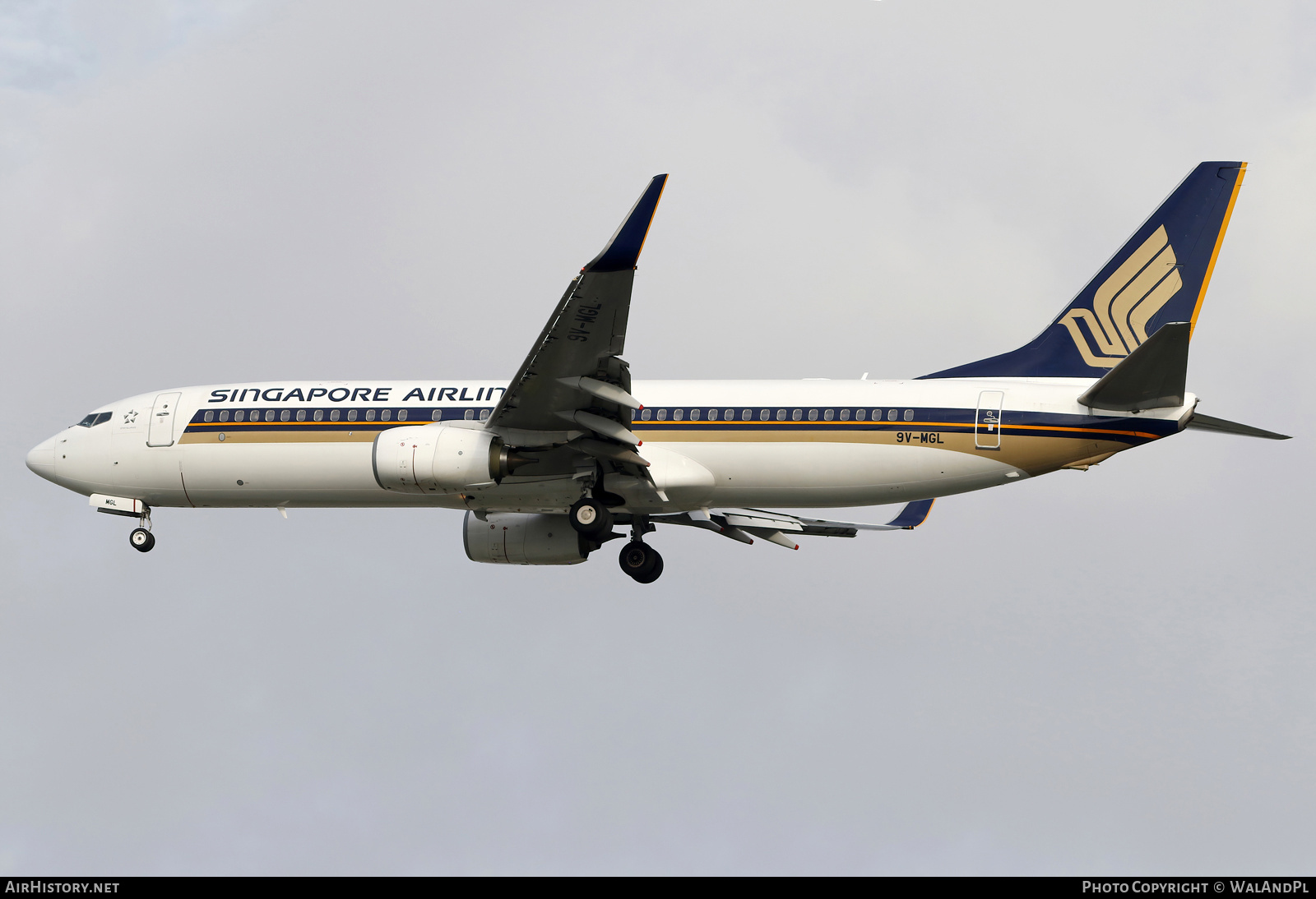 Aircraft Photo of 9V-MGL | Boeing 737-8SA | Singapore Airlines | AirHistory.net #668113
