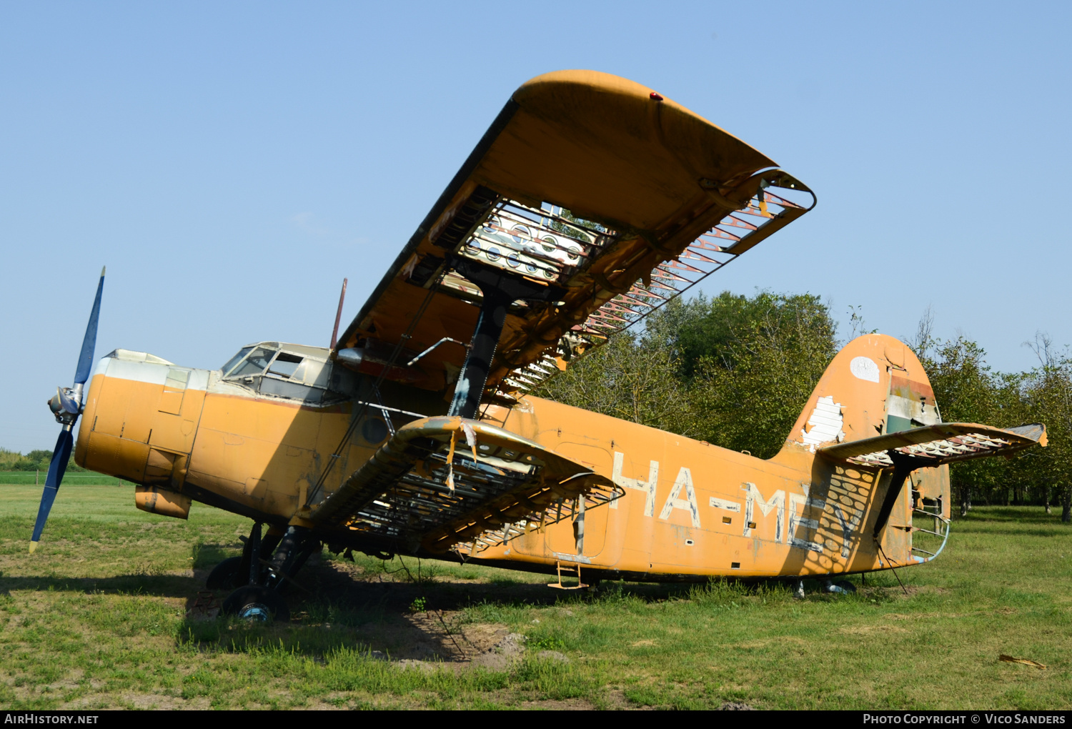 Aircraft Photo of HA-MEY | Antonov An-2R | AirHistory.net #668208