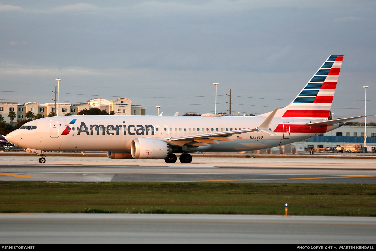 Aircraft Photo of N339SU | Boeing 737-8 Max 8 | American Airlines | AirHistory.net #668211