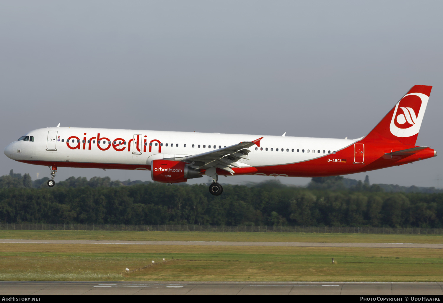 Aircraft Photo of D-ABCI | Airbus A321-211 | Air Berlin | AirHistory.net #668353