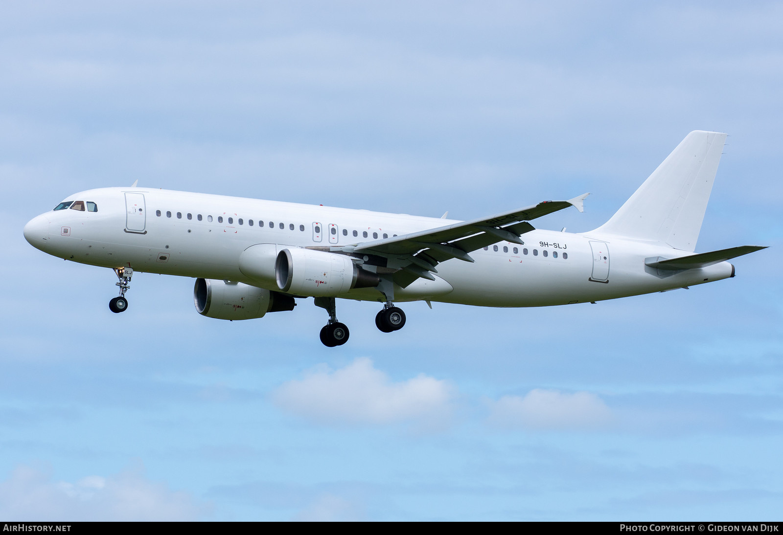 Aircraft Photo of 9H-SLJ | Airbus A320-214 | AirHistory.net #668364