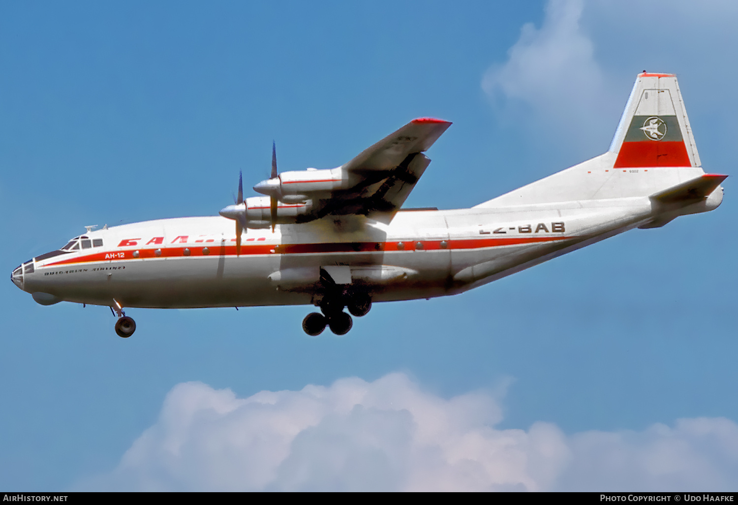 Aircraft Photo of LZ-BAB | Antonov An-12B | Balkan - Bulgarian Airlines Cargo | AirHistory.net #668375