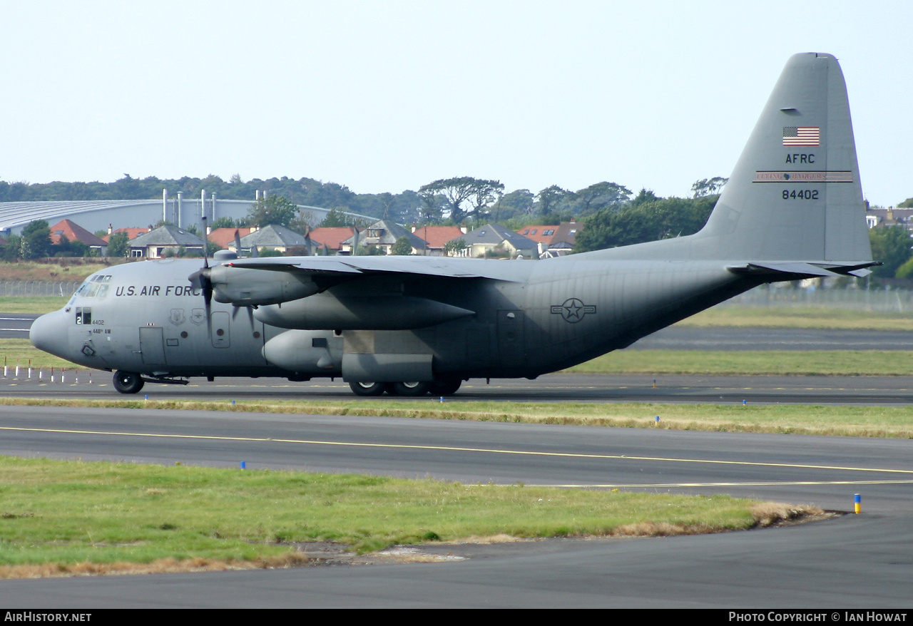 Aircraft Photo of 88-4402 / 84402 | Lockheed C-130H Hercules | USA - Air Force | AirHistory.net #668394