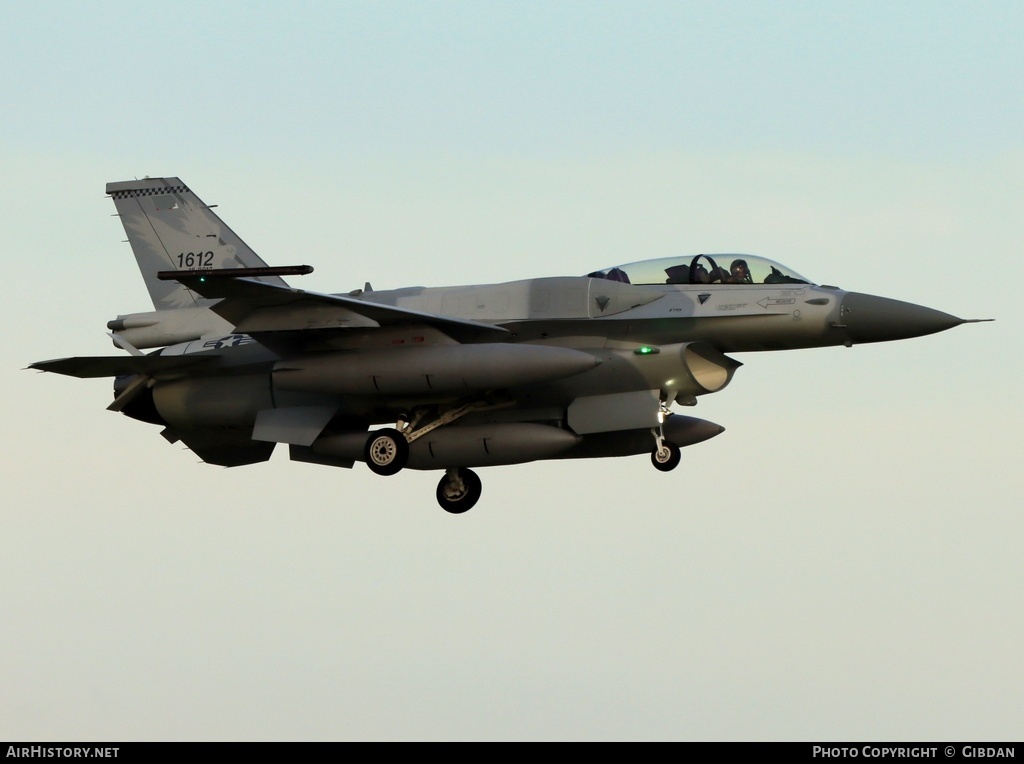 Aircraft Photo of 1612 / 18-0012 | Lockheed Martin F-16D Fighting Falcon | Bahrain - Air Force | AirHistory.net #668406