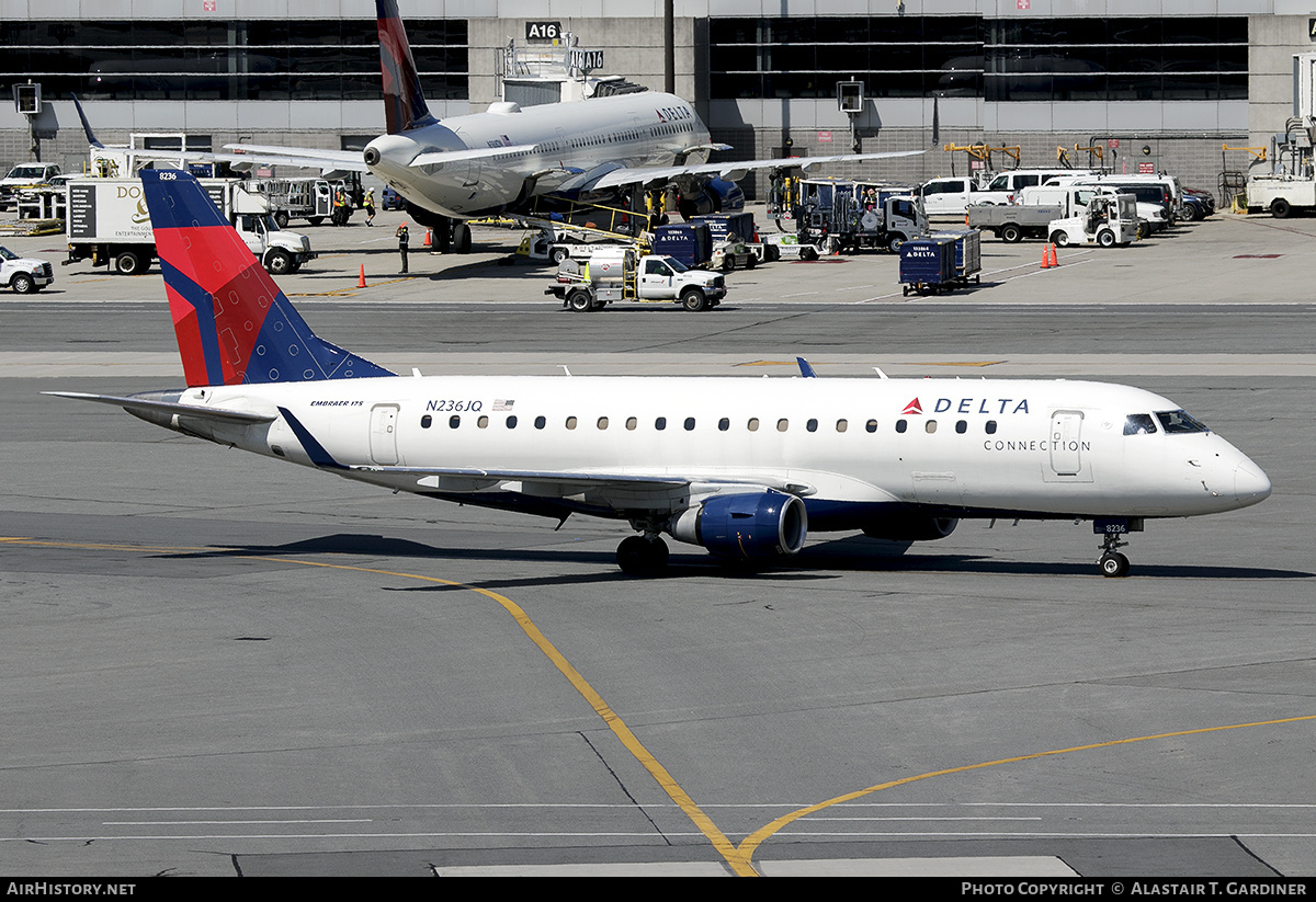 Aircraft Photo of N236JQ | Embraer 175LR (ERJ-170-200LR) | Delta Connection | AirHistory.net #668488