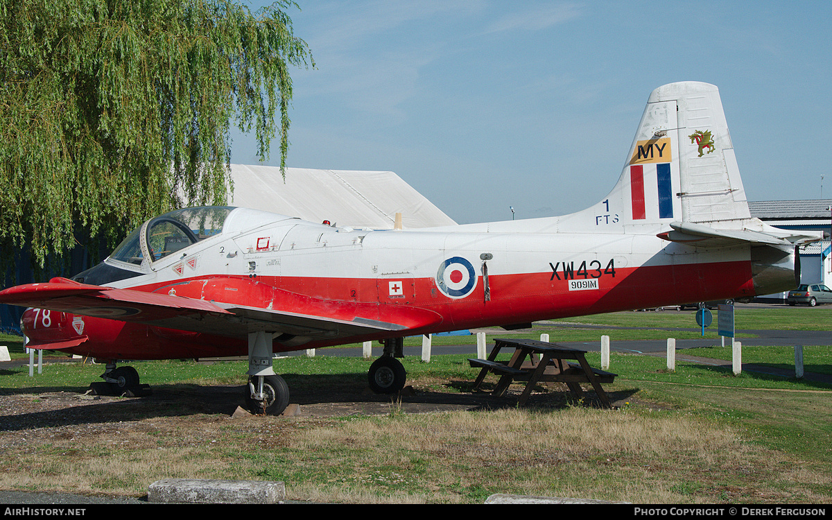 Aircraft Photo of XW434 / 9019M | BAC 84 Jet Provost T5A | UK - Air Force | AirHistory.net #668551