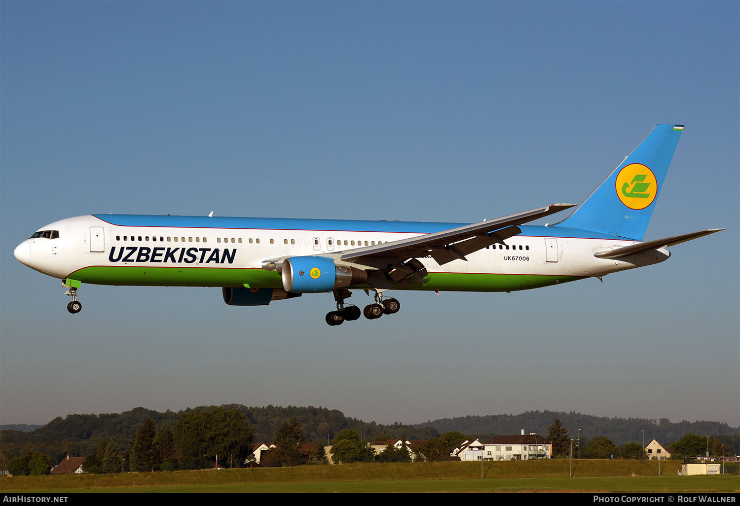 Aircraft Photo of UK67006 | Boeing 767-33P/ER | Uzbekistan Airways | AirHistory.net #668609