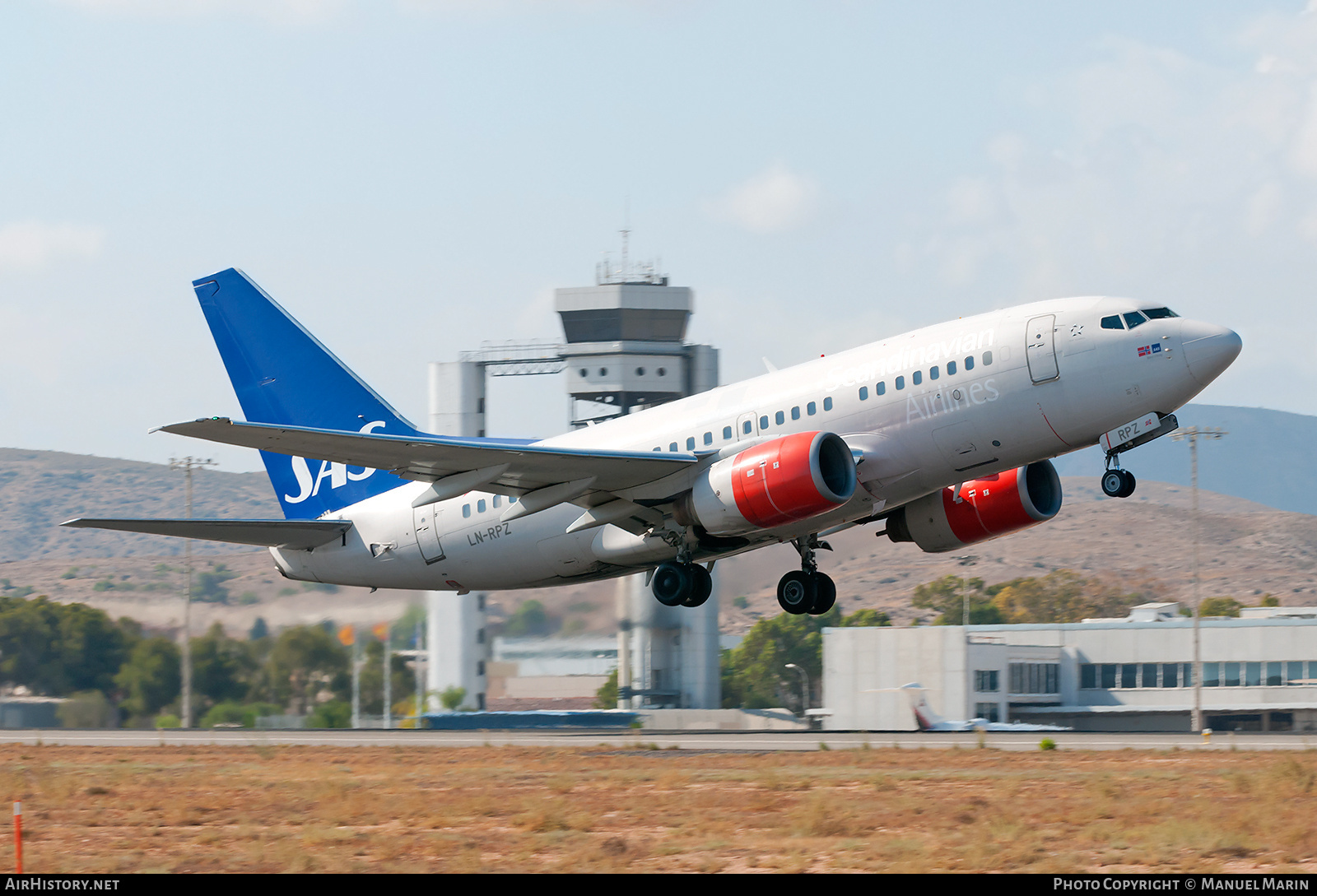 Aircraft Photo of LN-RPZ | Boeing 737-683 | Scandinavian Airlines - SAS | AirHistory.net #668659