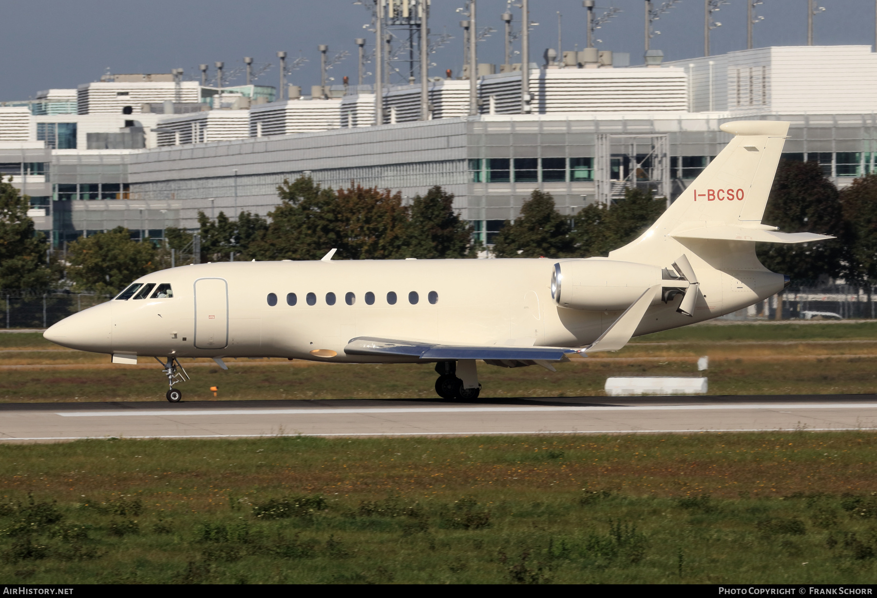 Aircraft Photo of I-BCSO | Dassault Falcon 2000LX | AirHistory.net #668774