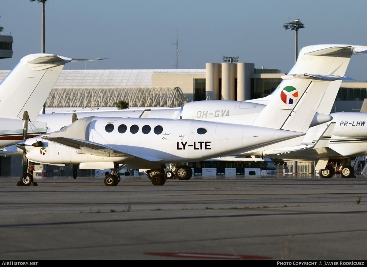 Aircraft Photo of LY-LTE | Beech Super King Air 300 | Danish Air Transport - DAT | AirHistory.net #668806