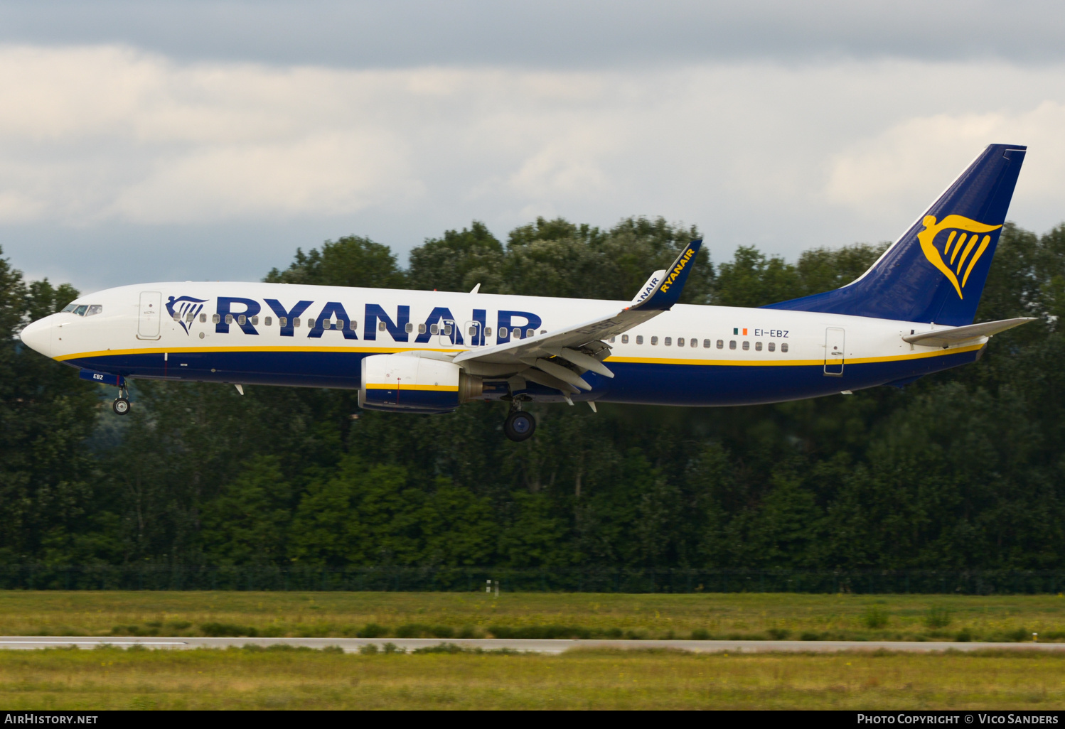 Aircraft Photo of EI-EBZ | Boeing 737-8AS | Ryanair | AirHistory.net #668834