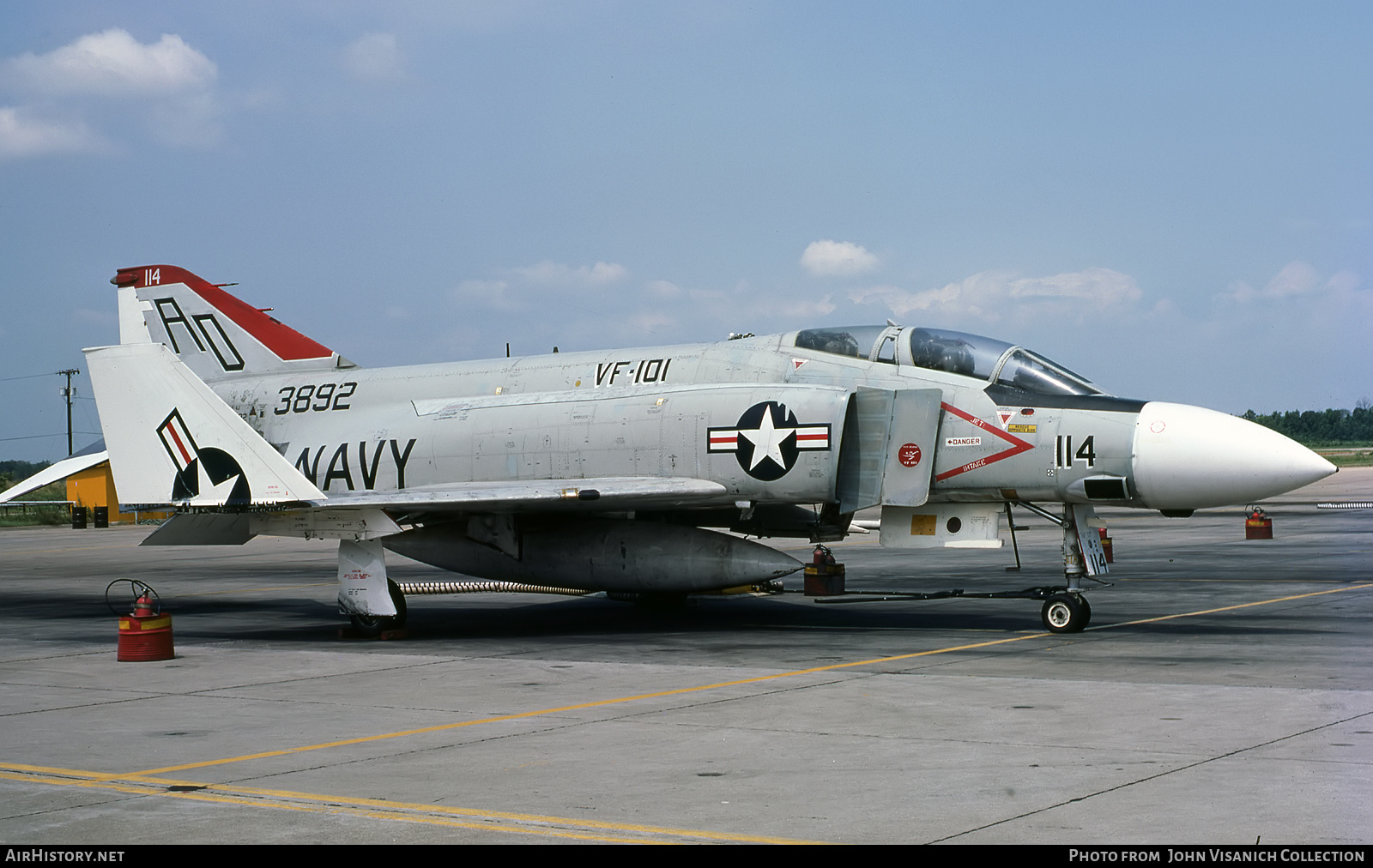 Aircraft Photo of 153892 / 3892 | McDonnell F-4J Phantom II | USA - Navy | AirHistory.net #668950