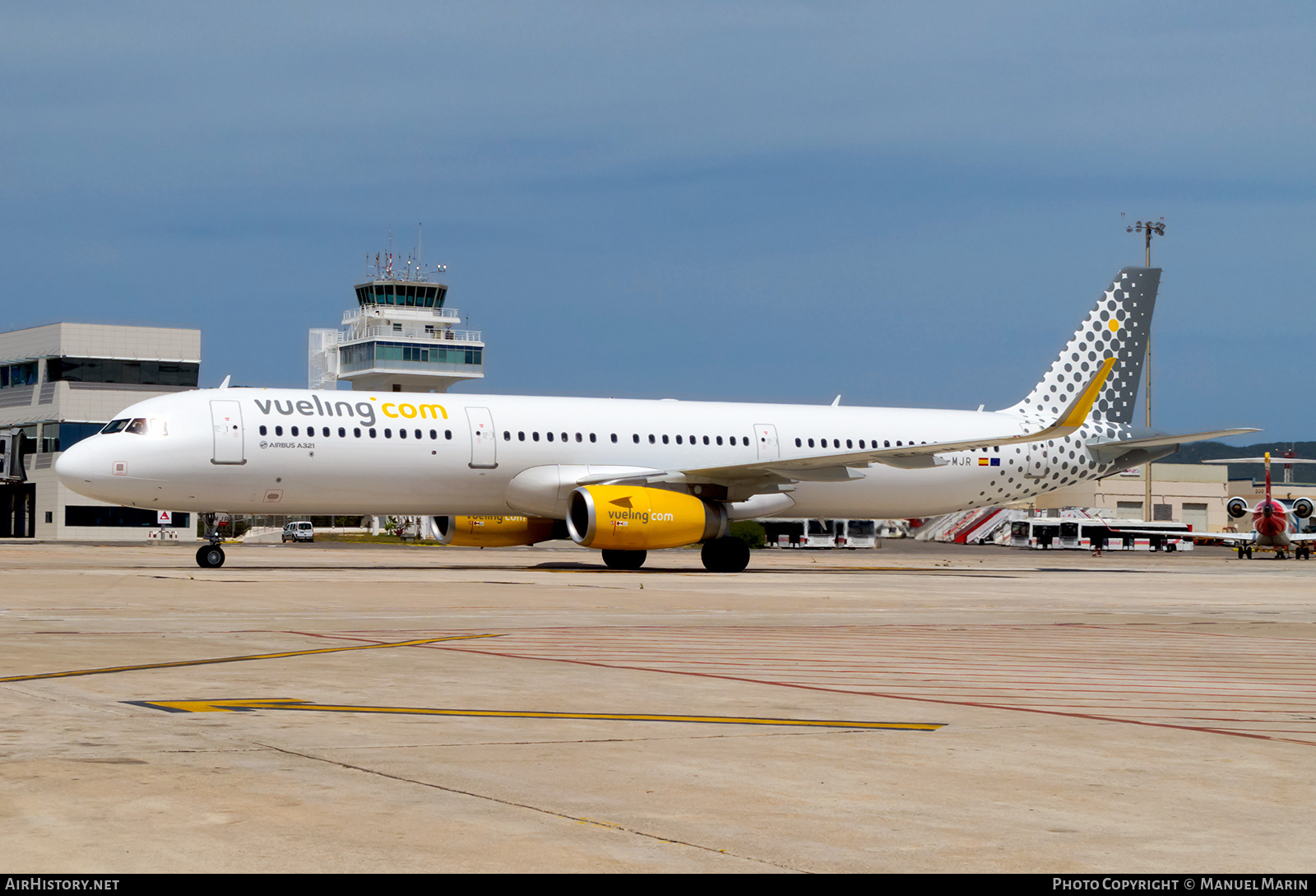Aircraft Photo of EC-MJR | Airbus A321-231 | Vueling Airlines | AirHistory.net #669020