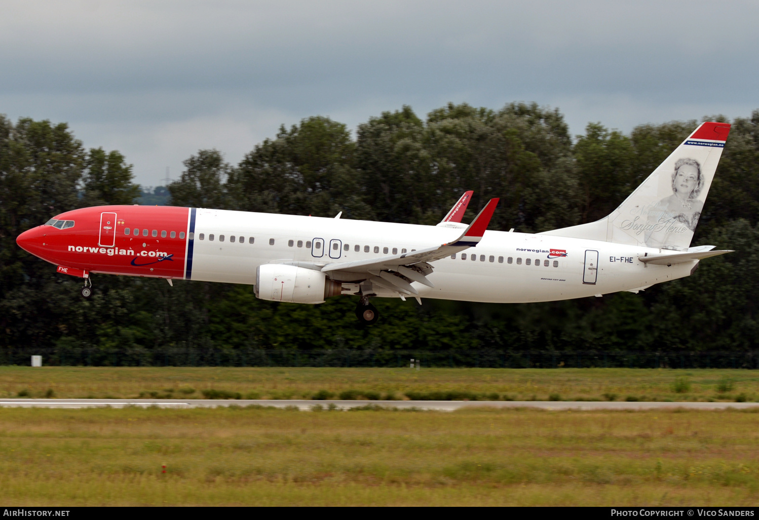 Aircraft Photo of EI-FHE | Boeing 737-8Q8 | Norwegian | AirHistory.net #669025