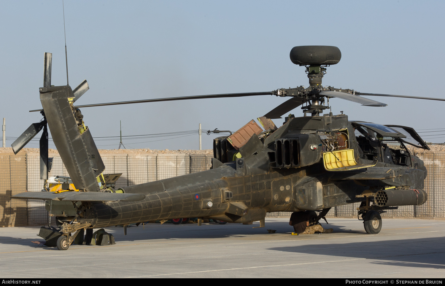 Aircraft Photo of ZJ232 | Westland WAH-64D Longbow Apache AH1 | UK - Army | AirHistory.net #669036
