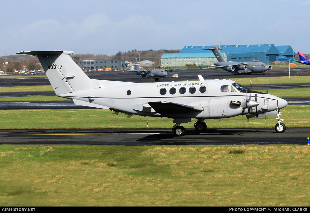 Aircraft Photo of 94-0317 / 40317 | Hawker Beechcraft C-12V-1 Huron (B200C) | USA - Army | AirHistory.net #669130