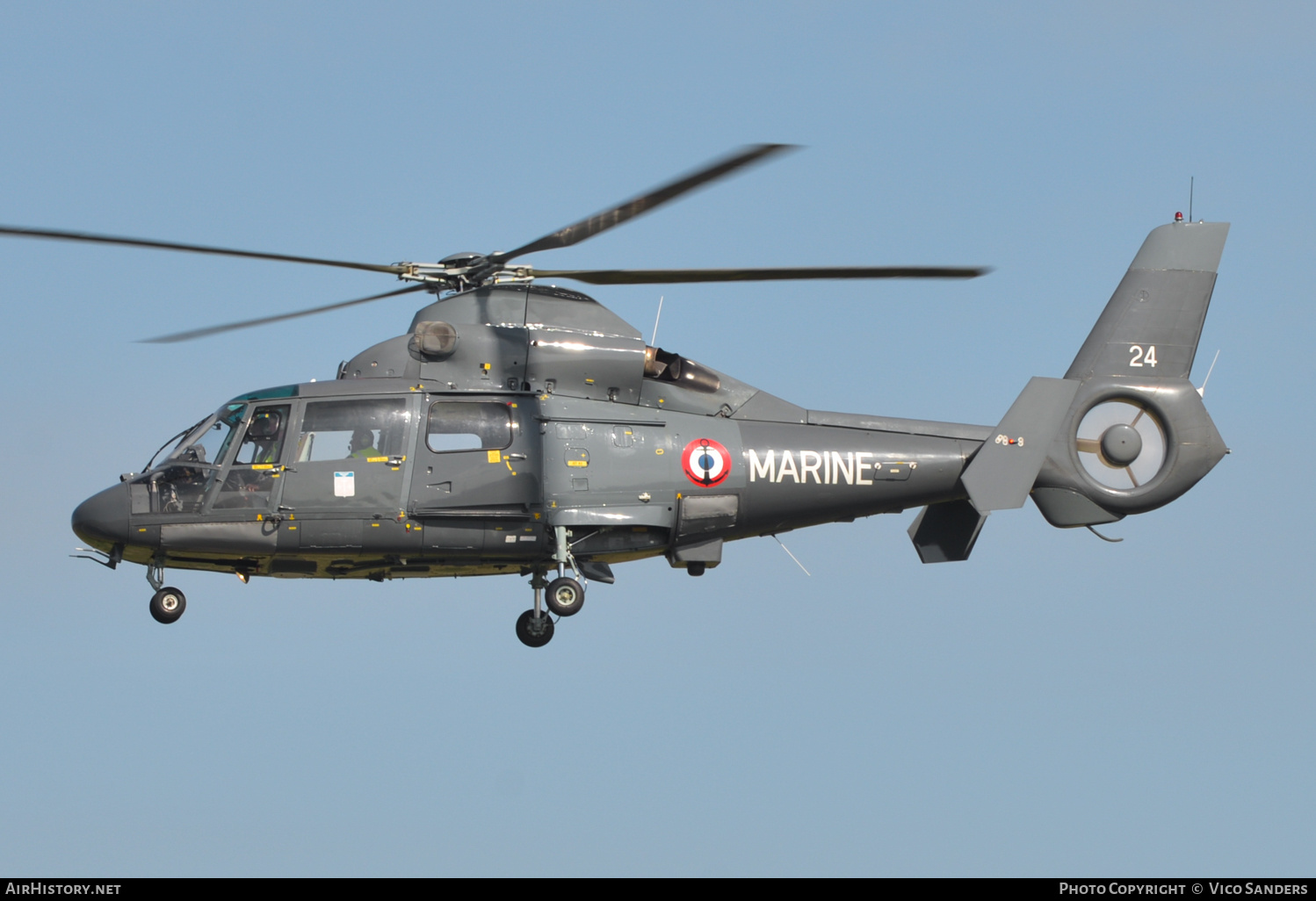 Aircraft Photo of 24 | Aerospatiale SA-365N-2 Dauphin 2 | France - Navy | AirHistory.net #669339