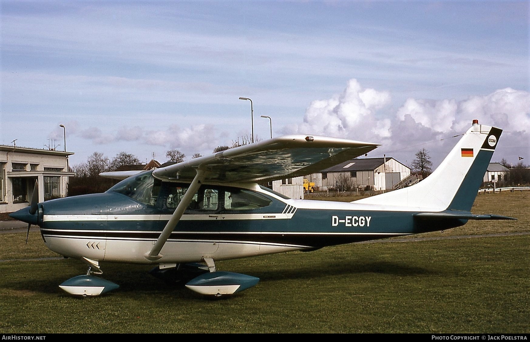Aircraft Photo of D-ECGY | Cessna 182J | AirHistory.net #669376
