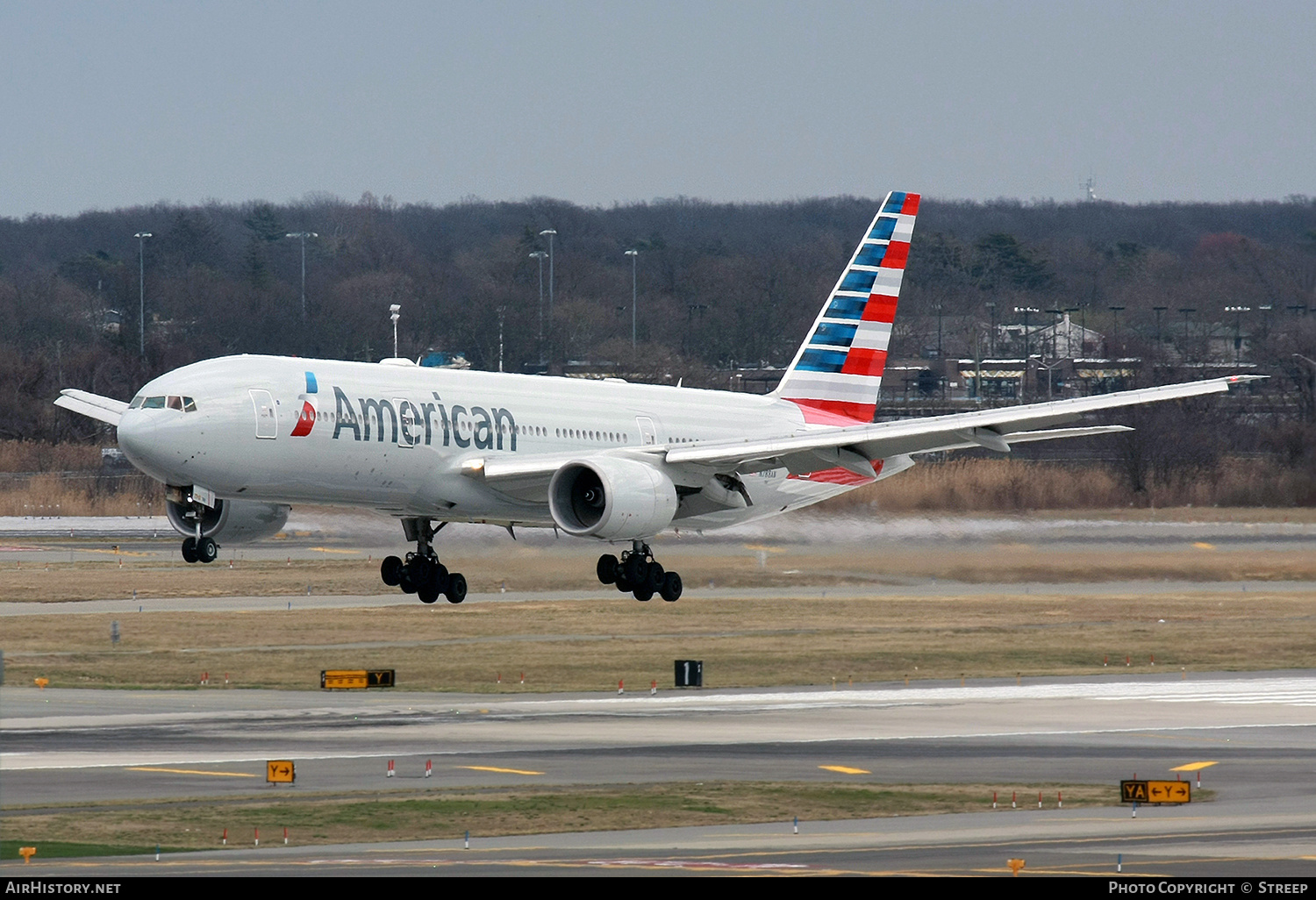 Aircraft Photo of N788AN | Boeing 777-223/ER | American Airlines | AirHistory.net #669457