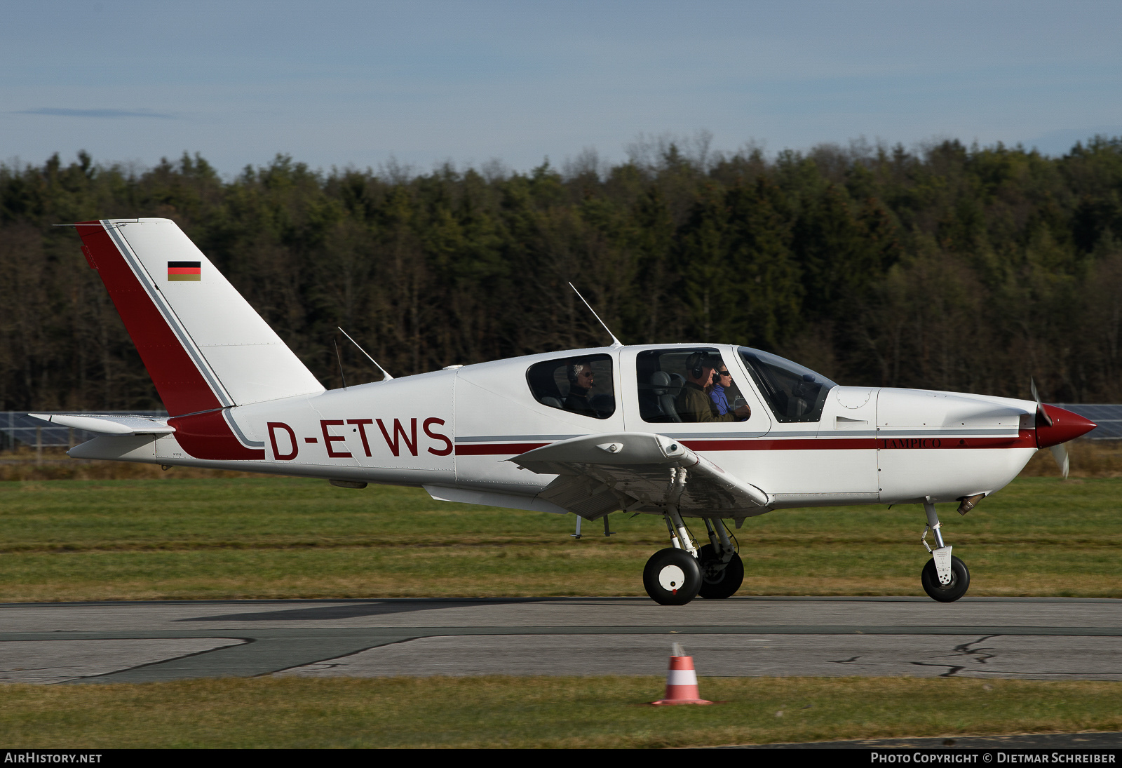 Aircraft Photo of D-ETWS | Socata TB-9 Tampico | AirHistory.net #669520