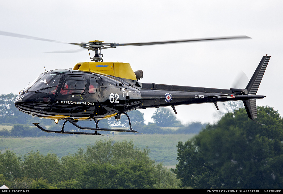 Aircraft Photo of ZJ262 | Eurocopter AS-350BB Squirrel HT1 | UK - Air Force | AirHistory.net #669546