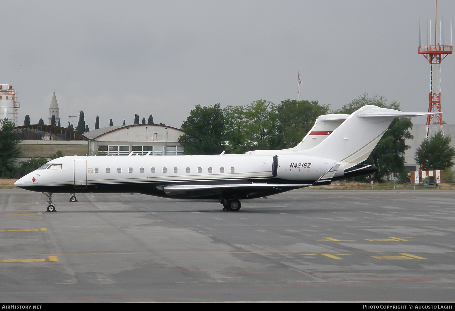 Aircraft Photo of N421SZ | Bombardier Global Express (BD-700-1A10) | AirHistory.net #669572