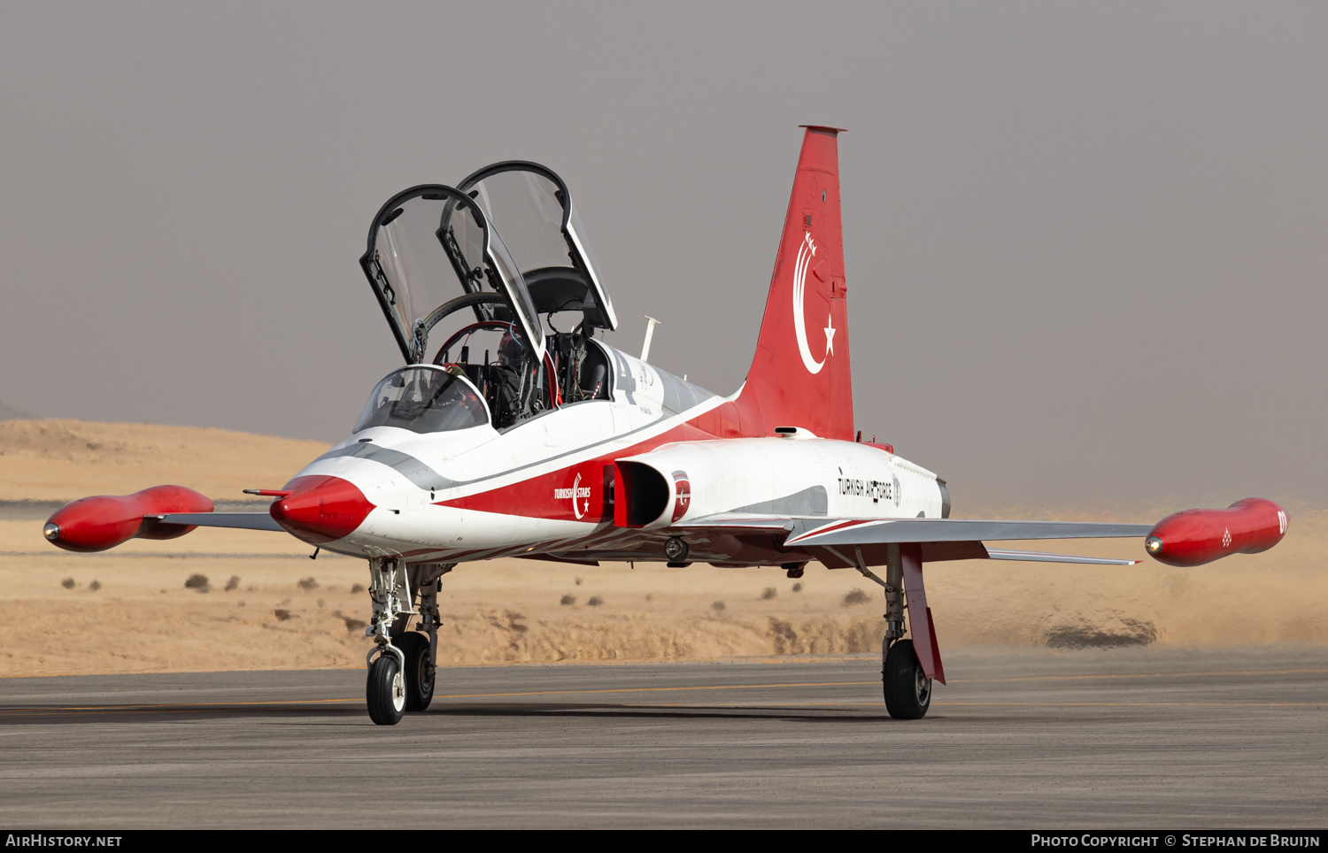 Aircraft Photo of 69-4001 / 01 | Canadair NF-5B-2000 | Turkey - Air Force | AirHistory.net #669702