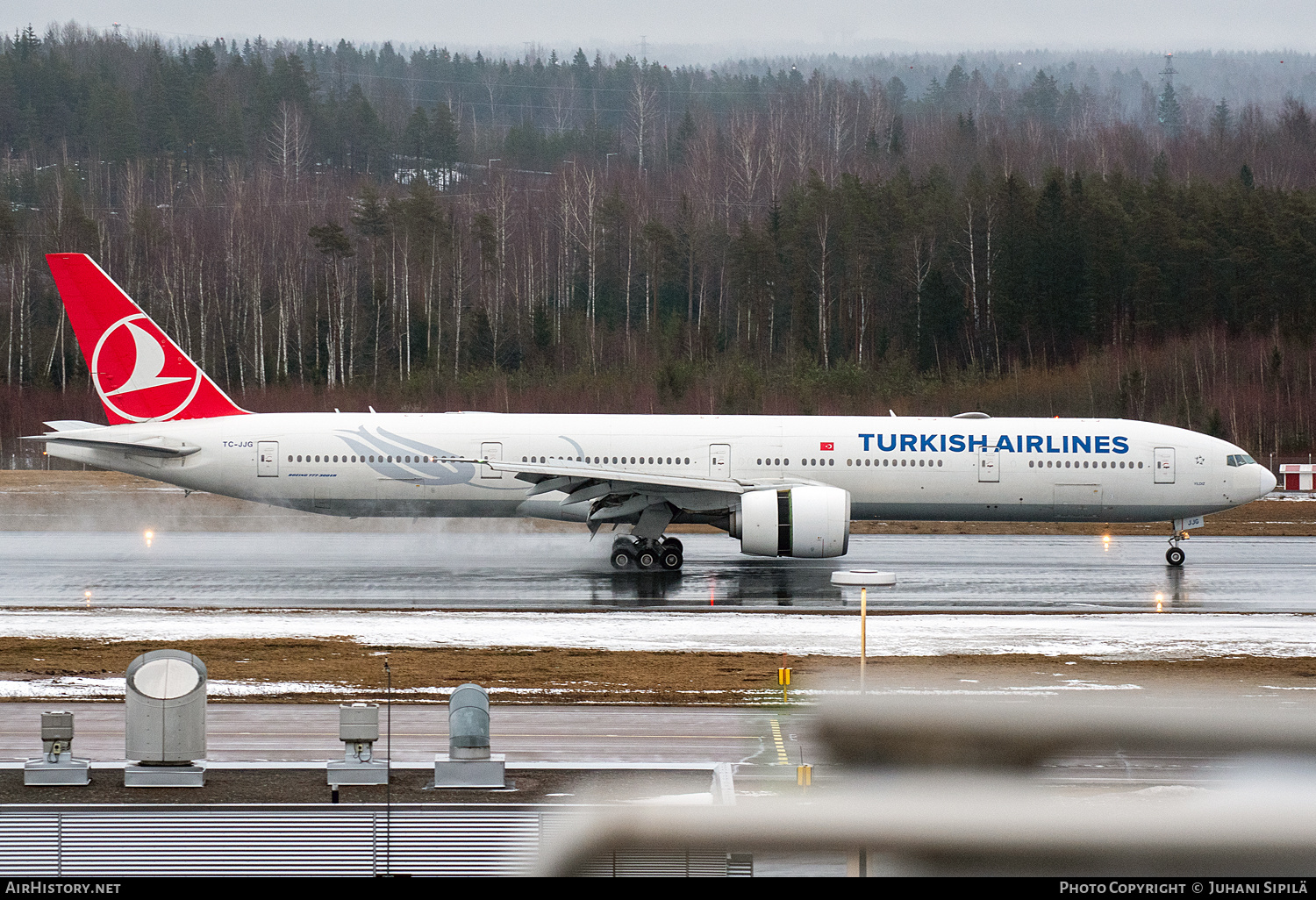 Aircraft Photo of TC-JJG | Boeing 777-3F2/ER | Turkish Airlines | AirHistory.net #669785