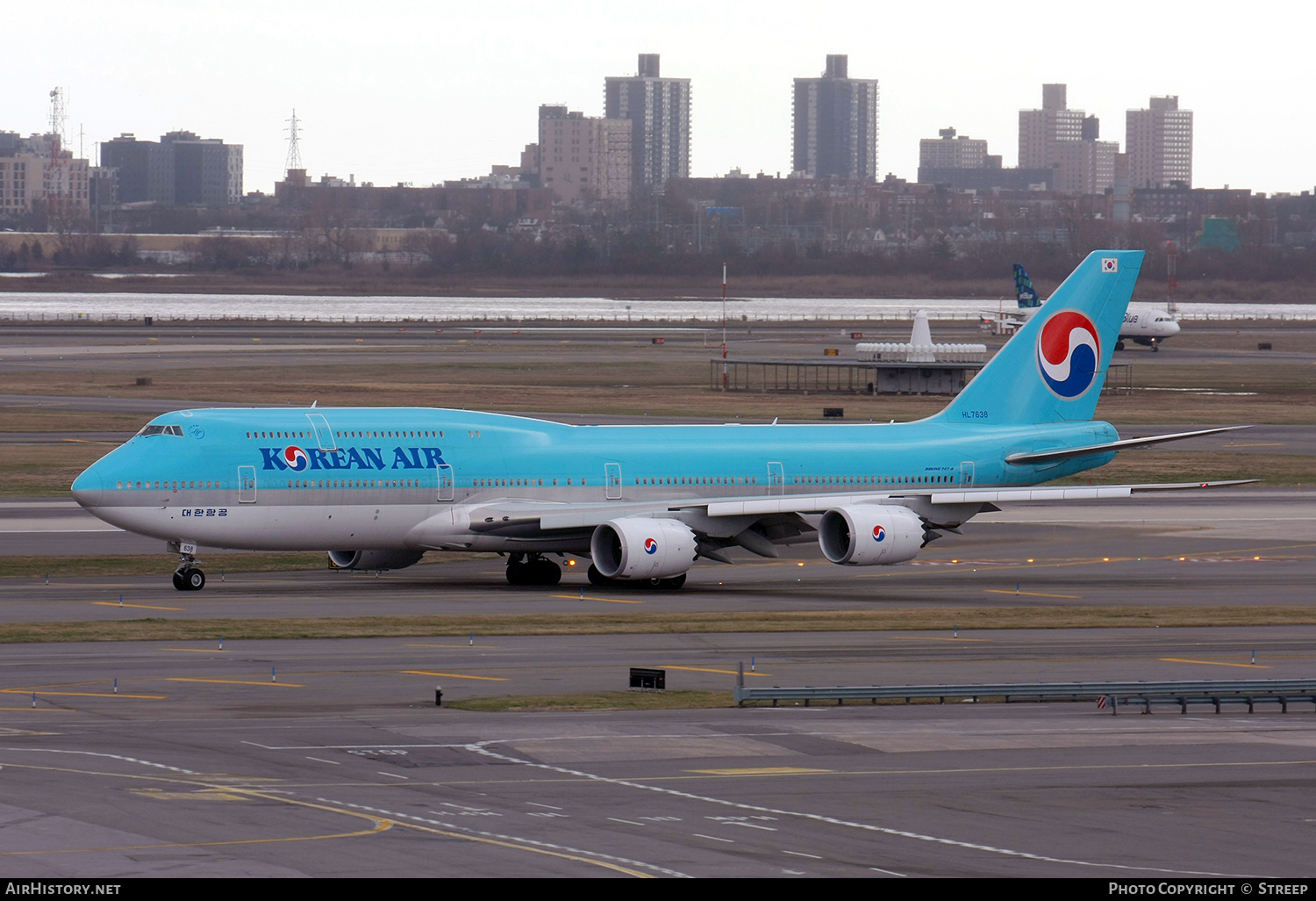 Aircraft Photo of HL7638 | Boeing 747-8B5 | Korean Air | AirHistory.net #669786