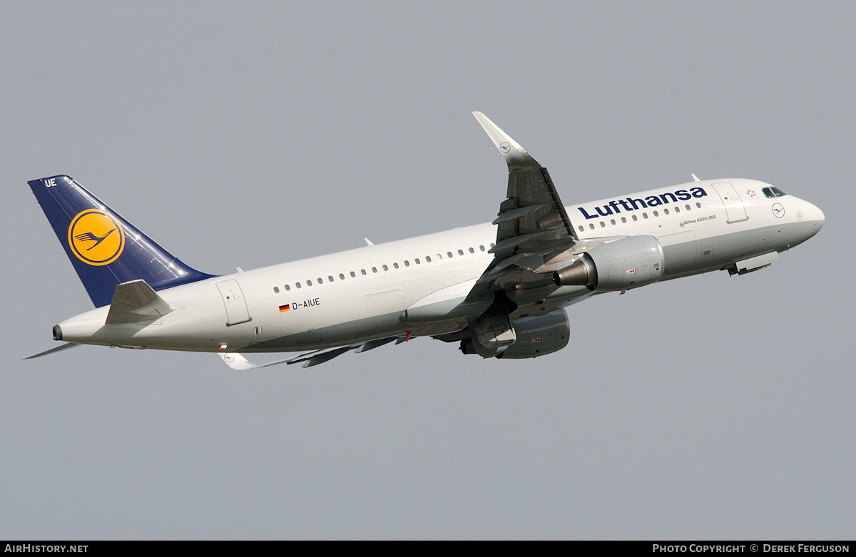 Aircraft Photo of D-AIUE | Airbus A320-214 | Lufthansa | AirHistory.net #669824