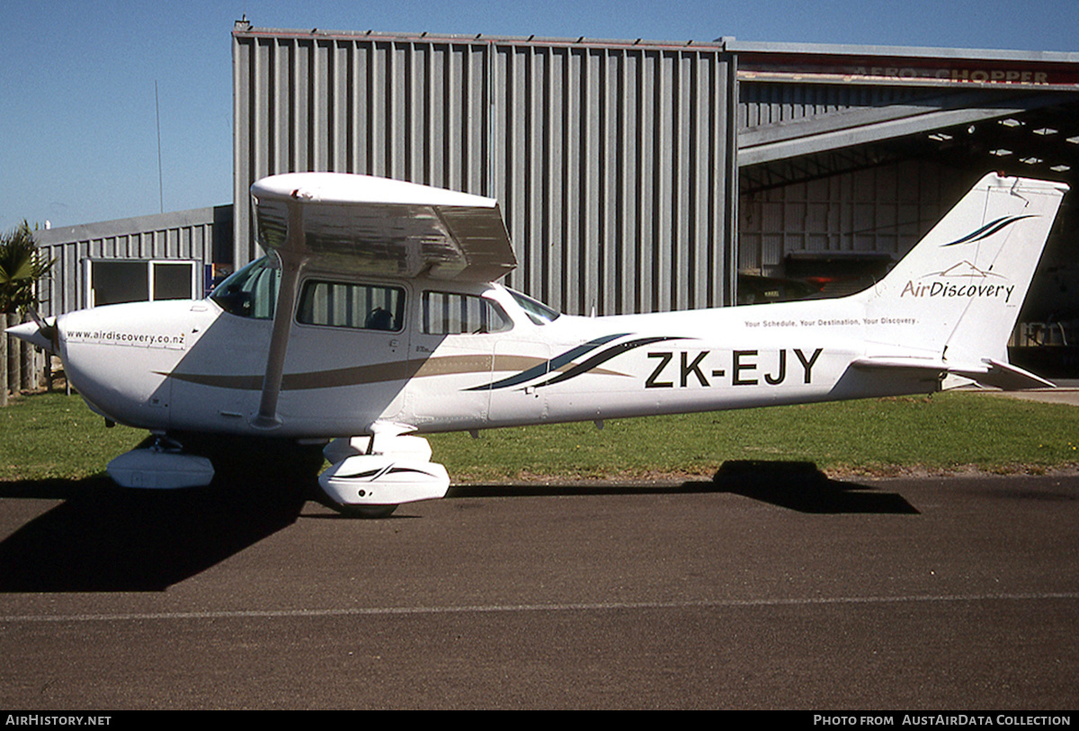 Aircraft Photo of ZK-EJY | Cessna 172N Skyhawk | Air Discovery | AirHistory.net #669908