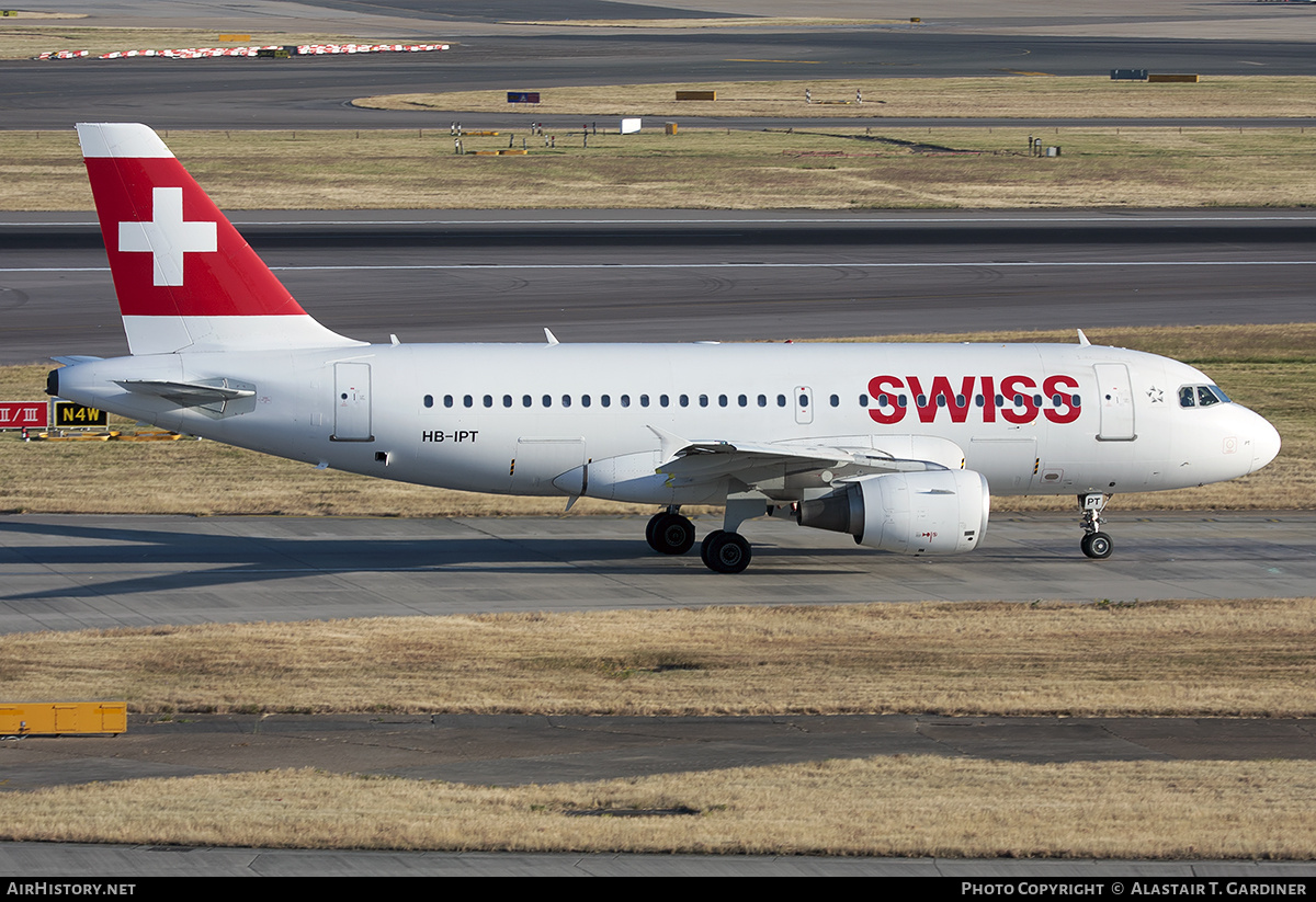 Aircraft Photo of HB-IPT | Airbus A319-112 | Swiss International Air Lines | AirHistory.net #669912