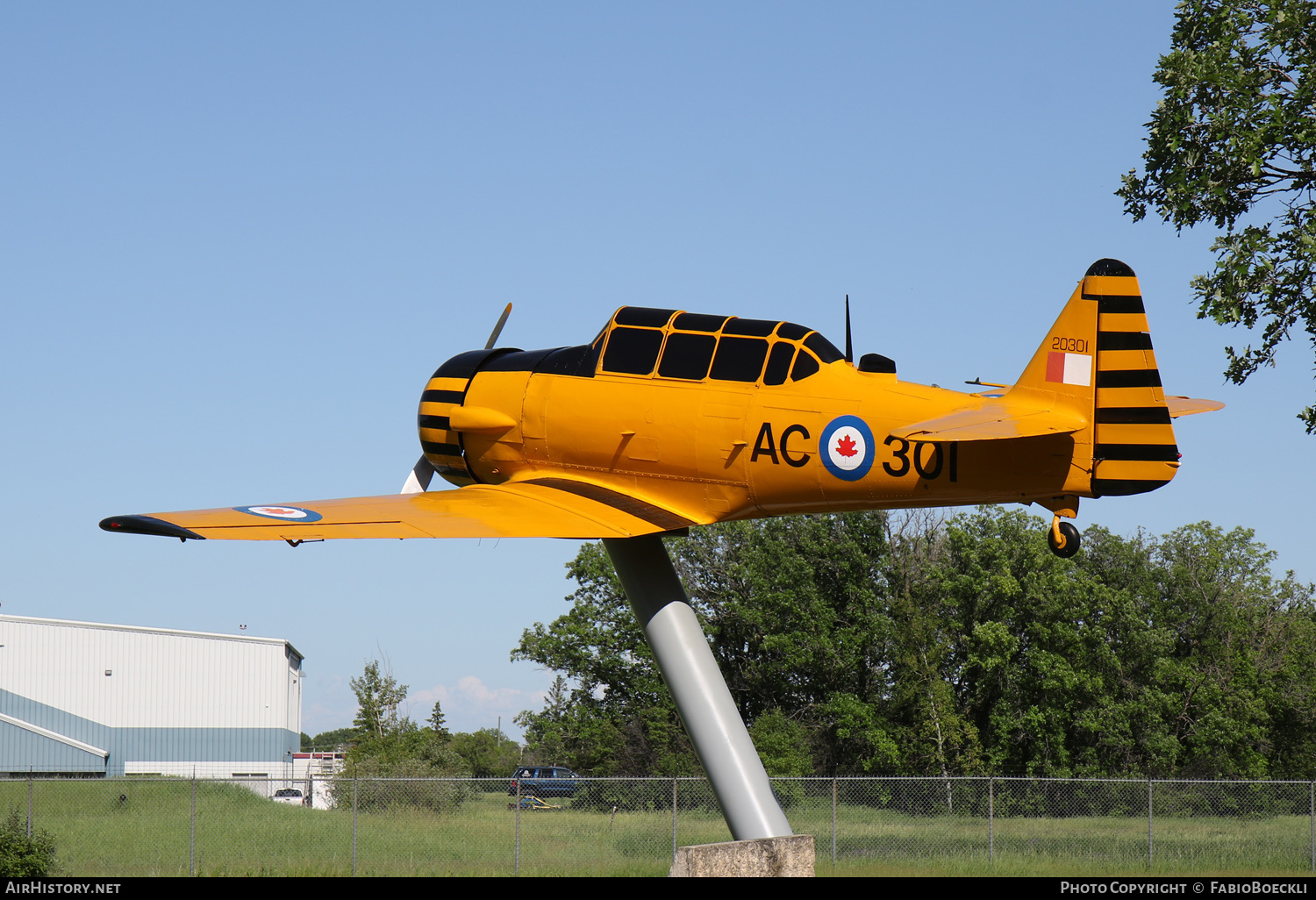 Aircraft Photo of 20301 | North American T-6J Harvard Mk IV | Canada - Air Force | AirHistory.net #670002