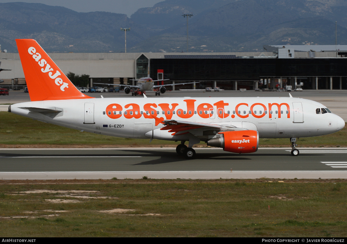 Aircraft Photo of G-EZDY | Airbus A319-111 | EasyJet | AirHistory.net #670093