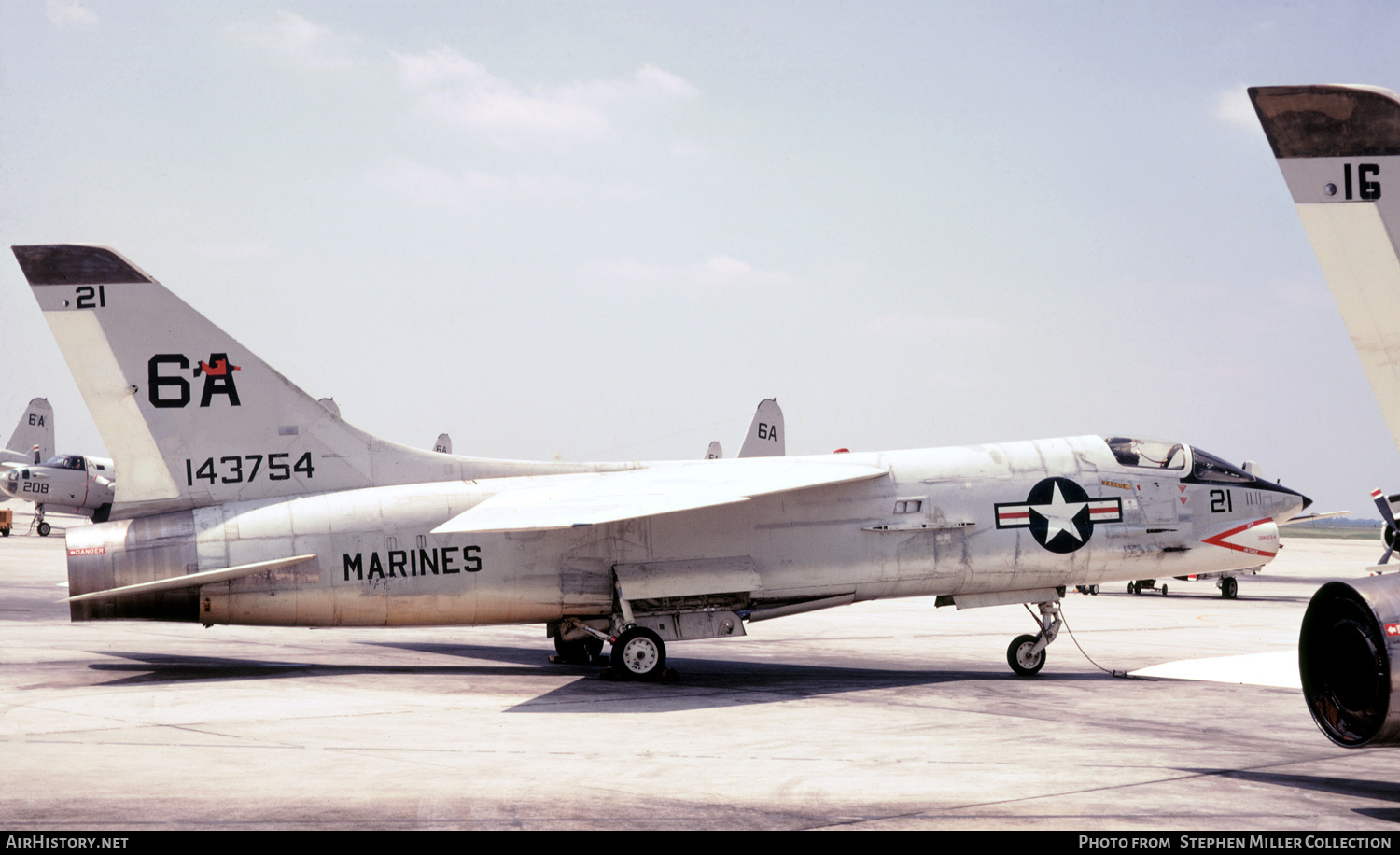 Aircraft Photo of 143754 | Vought F-8A Crusader | USA - Marines | AirHistory.net #670208