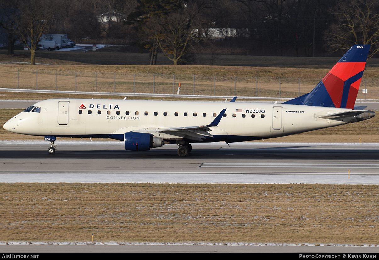 Aircraft Photo of N220JQ | Embraer 175LR (ERJ-170-200LR) | Delta Connection | AirHistory.net #670212