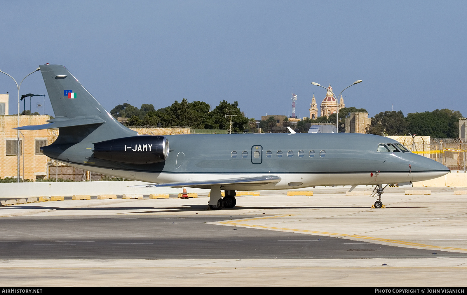 Aircraft Photo of I-JAMY | Dassault Falcon 2000 | AirHistory.net #670244