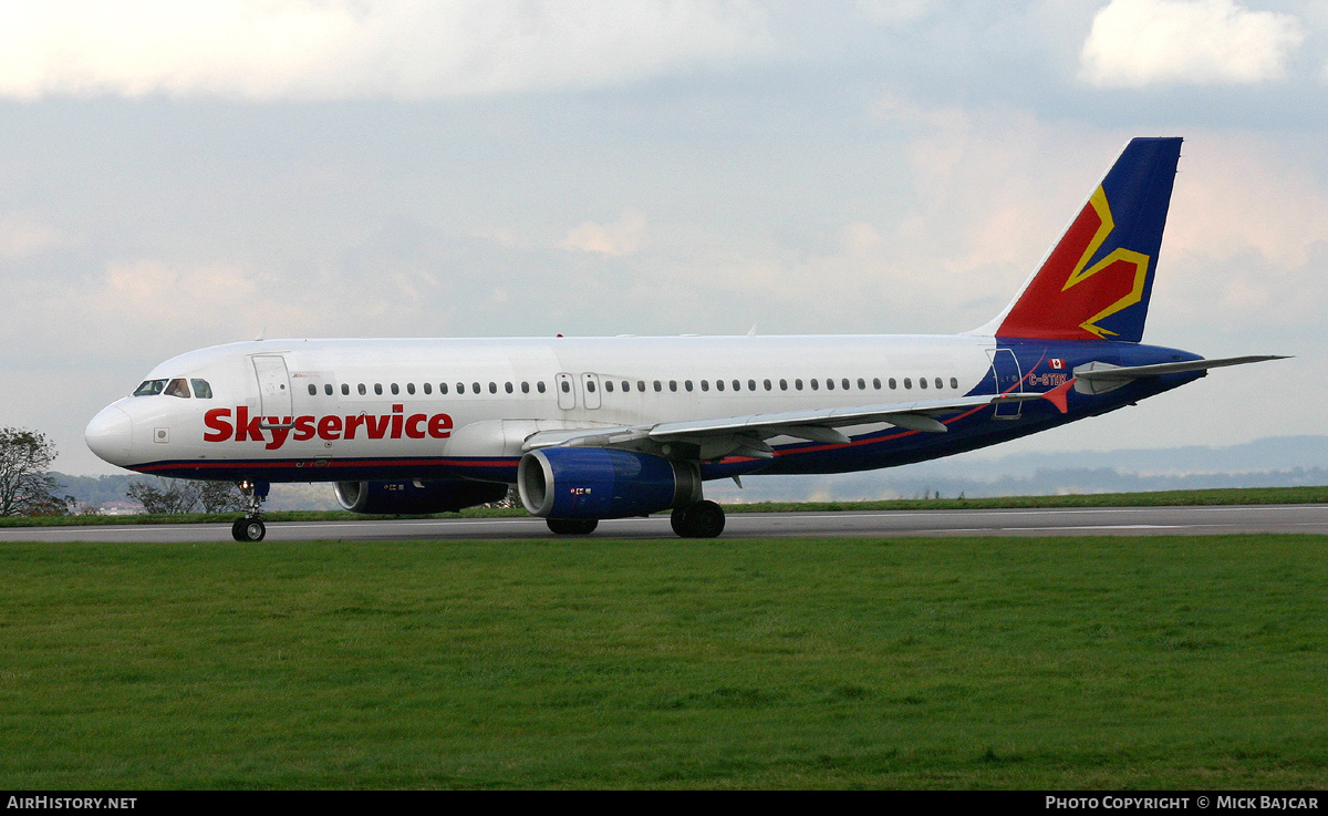 Aircraft Photo of C-GTDK | Airbus A320-231 | Skyservice Airlines | AirHistory.net #670273