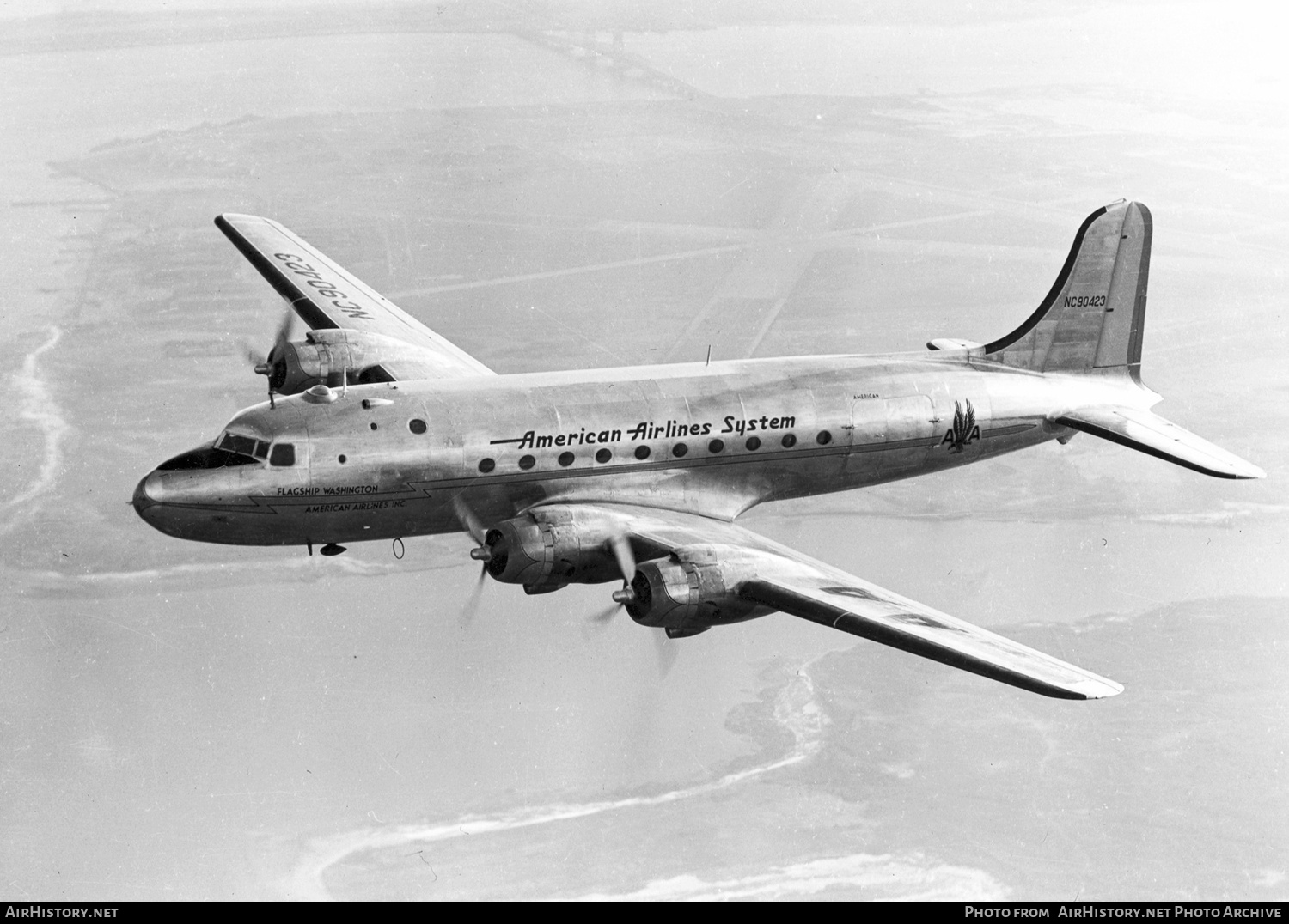 Aircraft Photo of NC90423 | Douglas C-54B Skymaster | American Airlines System | AirHistory.net #670309