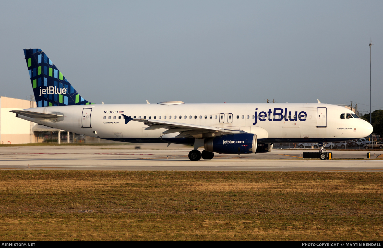 Aircraft Photo of N592JB | Airbus A320-232 | JetBlue Airways | AirHistory.net #670443