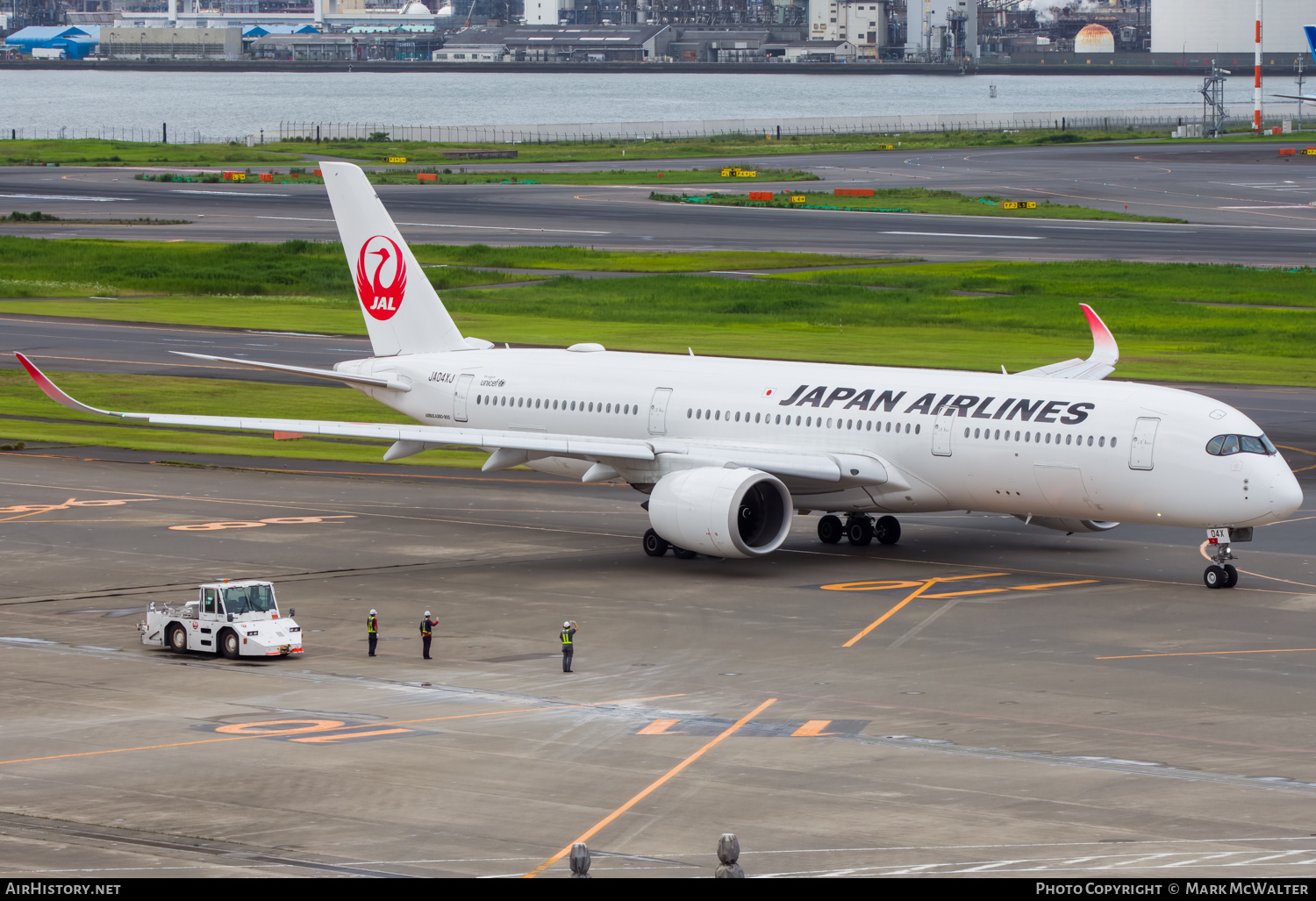 Aircraft Photo of JA04XJ | Airbus A350-941 | Japan Airlines - JAL | AirHistory.net #670504