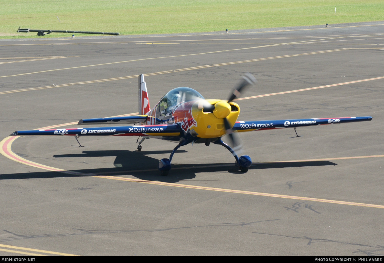 Aircraft Photo of VH-IOG | Extra EA-300L | Matt Hall Racing | AirHistory.net #670552