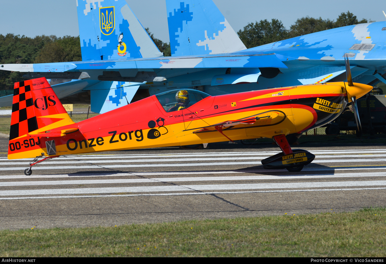 Aircraft Photo of OO-SDJ | Extra EA-330SC | AirHistory.net #670589