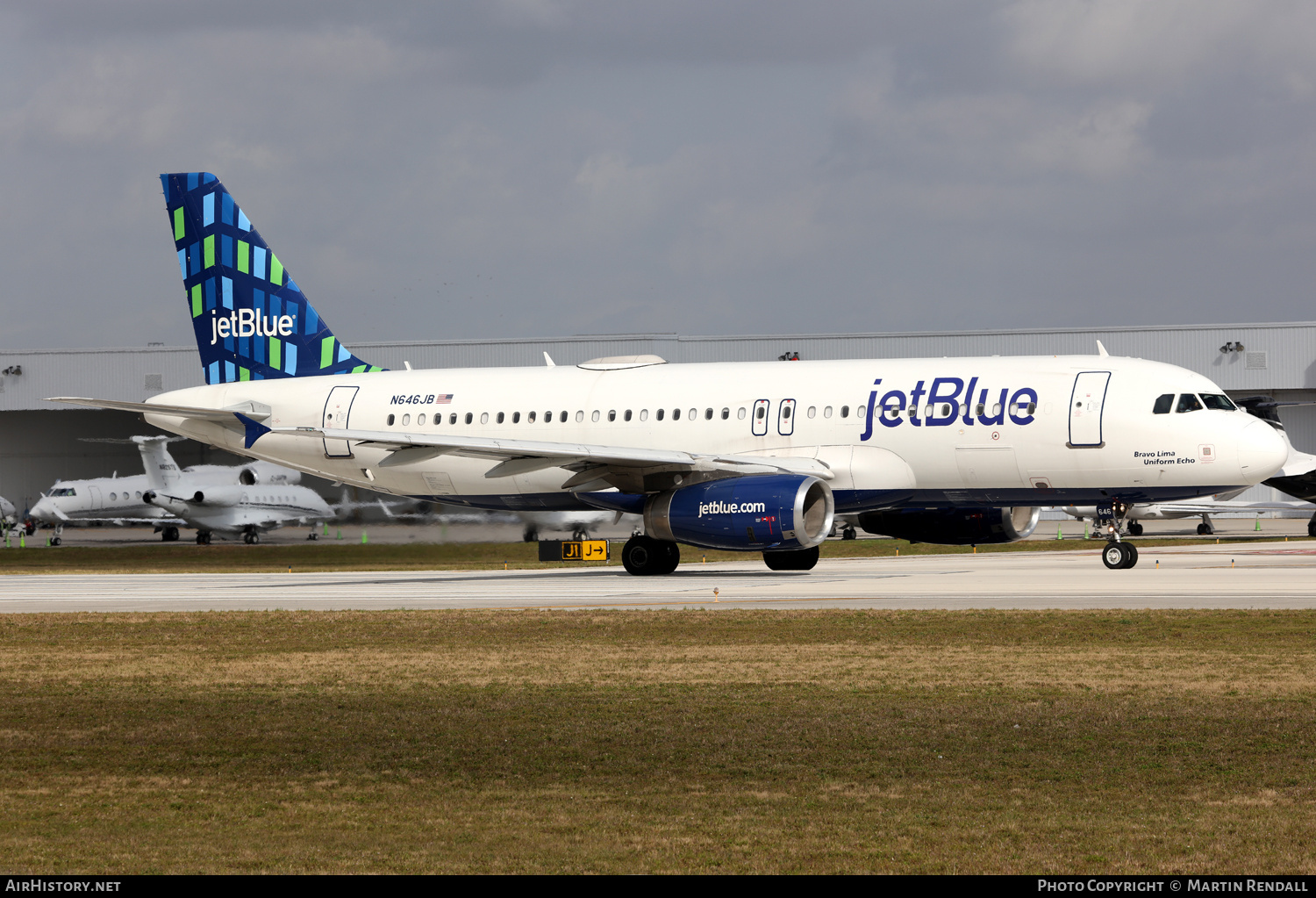 Aircraft Photo of N646JB | Airbus A320-232 | JetBlue Airways | AirHistory.net #670747